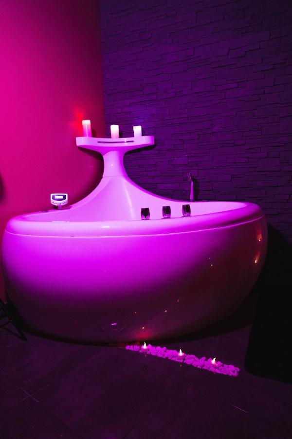 Homesparadise Loveroom Besançon Eksteriør bilde